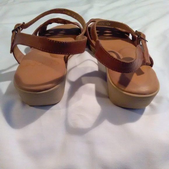 COBIE CUDDLERS LEATHER SANDLES 10W - Picture 3 of 5